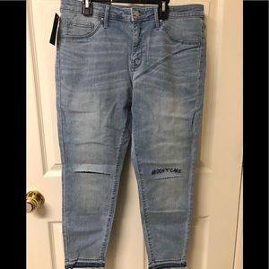 NWT Women’s Mossimo Mid-Rise Jeggings Sz 14 Short